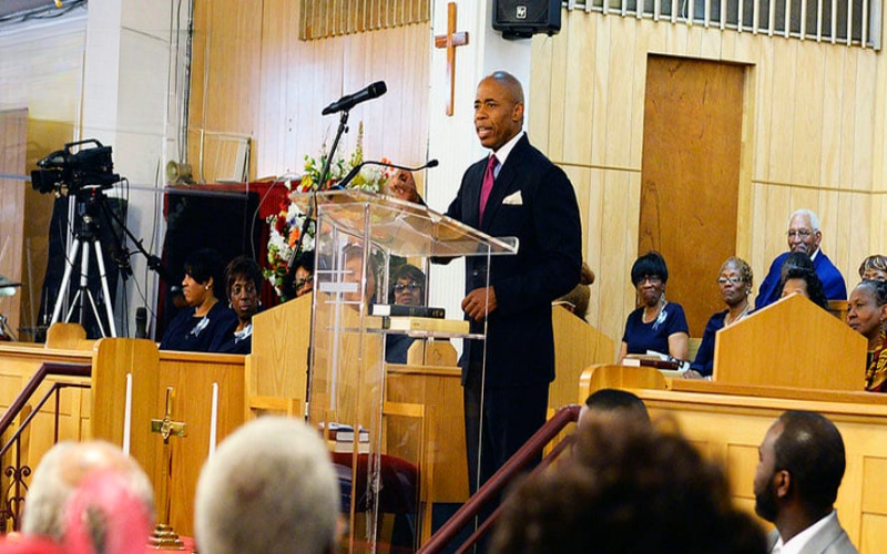 NUEVA YORK ALCALDE ERIC ADAMS HABLA DE DIOS EN EL DIA DEL PADRE